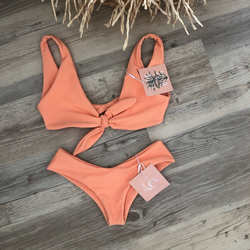 Flor de olas swim set
